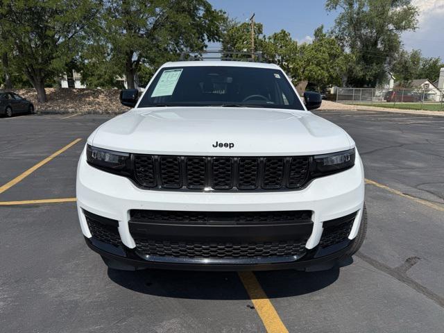 Photo of 2024 Bright White Clearcoat Jeep Grand Cherokee L