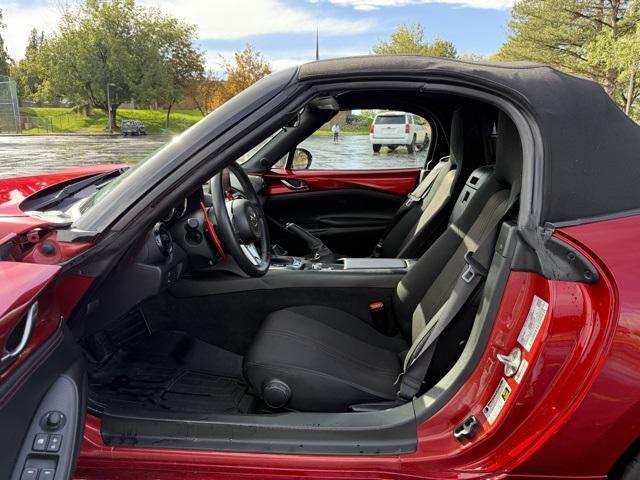 Photo of 2018 Soul Red Crystal Mazda MX-5 Miata