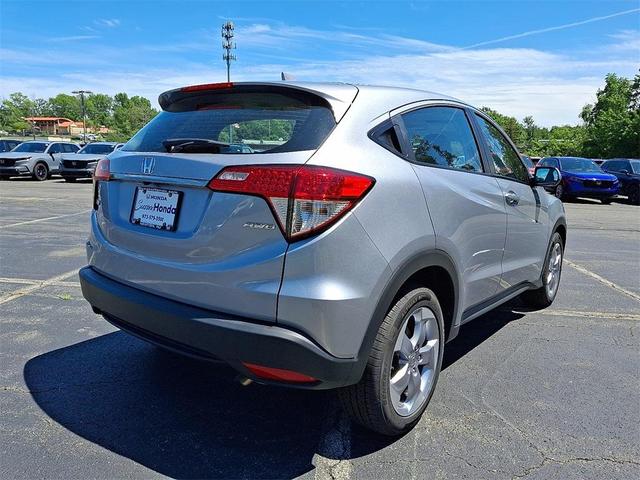 Photo of 2022 Lunar Silver Metallic Honda HR-V