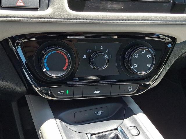 Photo of 2022 Lunar Silver Metallic Honda HR-V