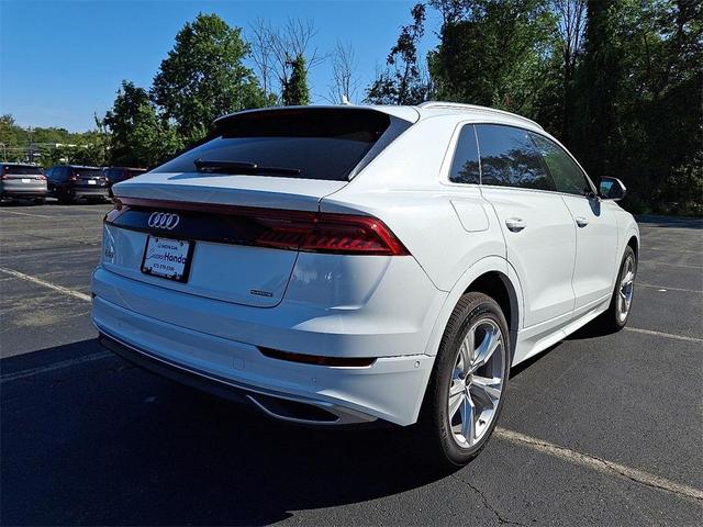 Photo of 2023 Glacier White Metallic Audi Q8