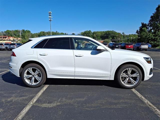 Photo of 2023 Glacier White Metallic Audi Q8