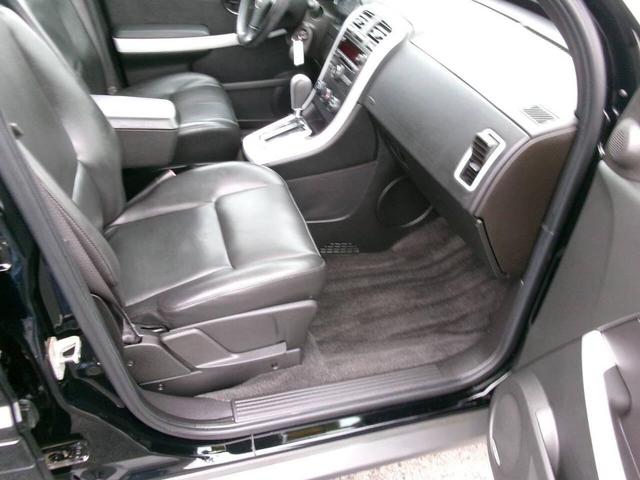 Photo of 2008 Black Pontiac Torrent