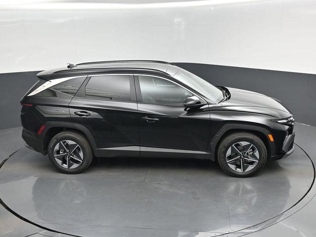 Photo of 2025 Ash Black Hyundai TUCSON Hybrid