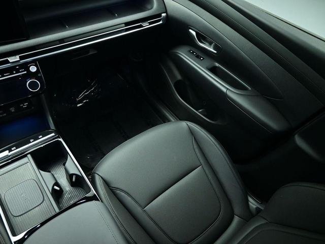 Photo of 2025 Ash Black Hyundai TUCSON Hybrid
