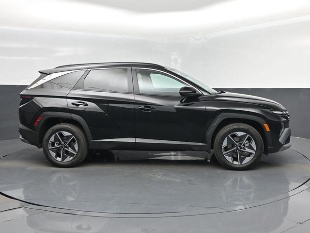 Photo of 2025 Ash Black Hyundai TUCSON Hybrid