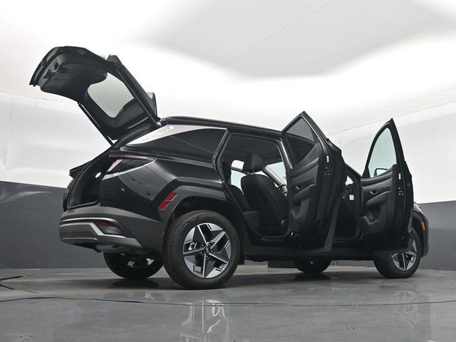 Photo of 2025 Ash Black Hyundai TUCSON Hybrid