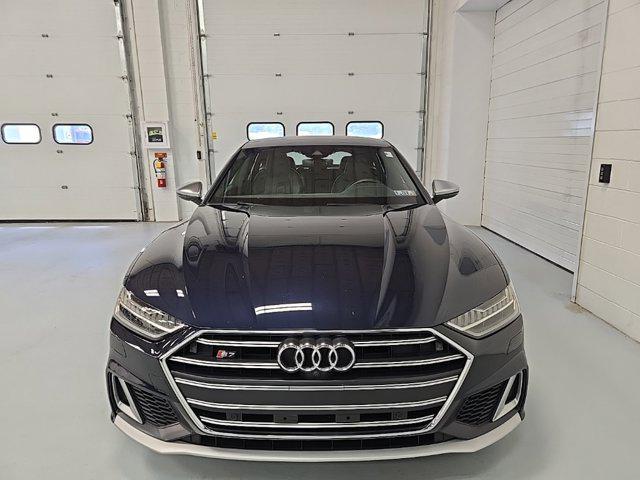 Photo of 2021 Firmament Blue Metallic Audi S7