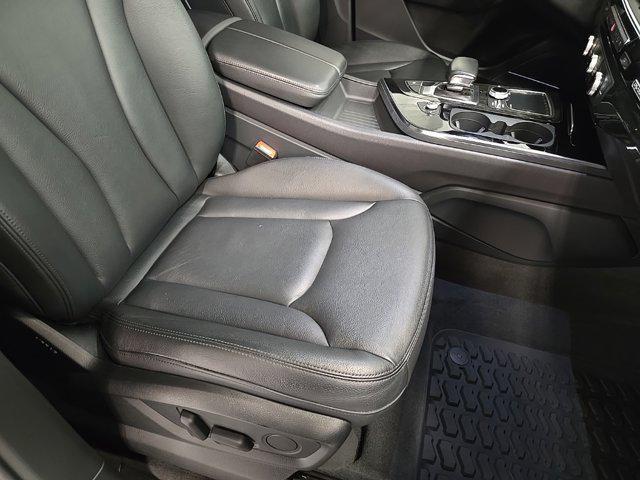 Photo of 2019 Navarra Blue Metallic Audi Q7