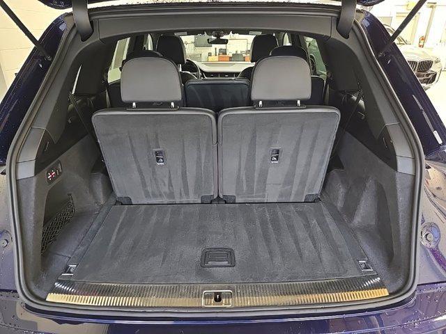 Photo of 2019 Navarra Blue Metallic Audi Q7