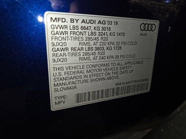 Photo of 2019 Navarra Blue Metallic Audi Q7