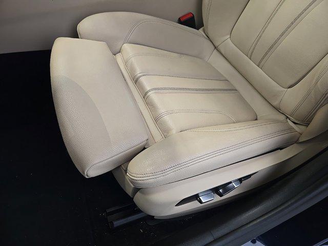 Photo of 2019 Imperial Blue Metallic BMW 540