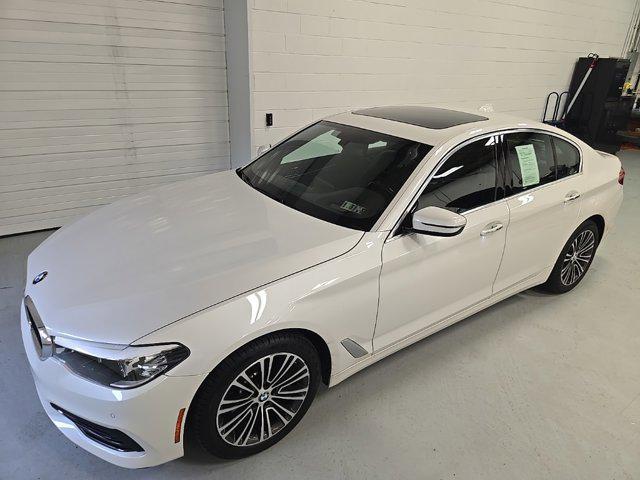 Photo of 2018 White Metallic BMW 540