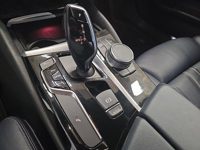 Photo of 2018 White Metallic BMW 540