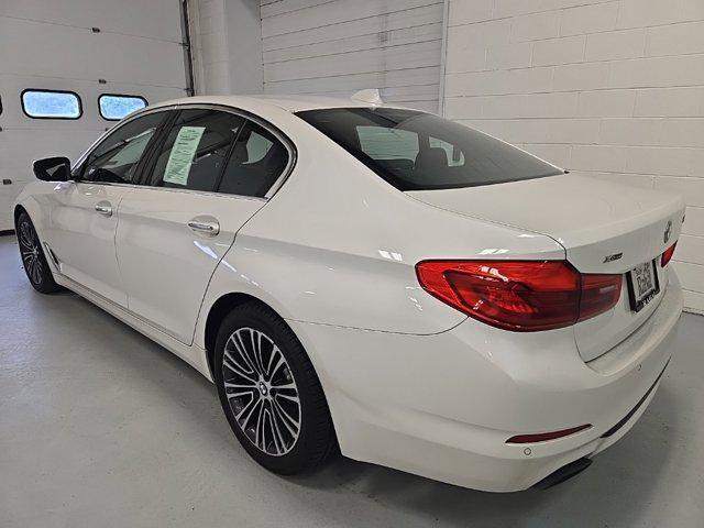 Photo of 2018 White Metallic BMW 540