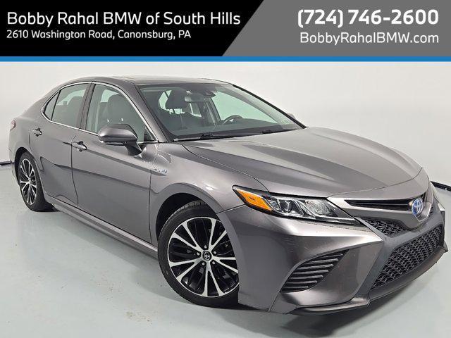 Photo of 2019 Predawn Gray Mica Toyota Camry Hybrid