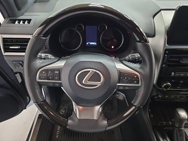 Photo of 2023 Eminent White Pearl Lexus GX 460