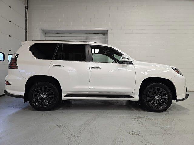 Photo of 2023 Eminent White Pearl Lexus GX 460