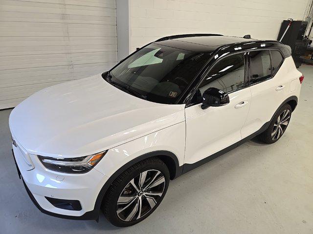 Photo of 2021 Crystal White Metallic Volvo XC40 Recharge Pure Electric