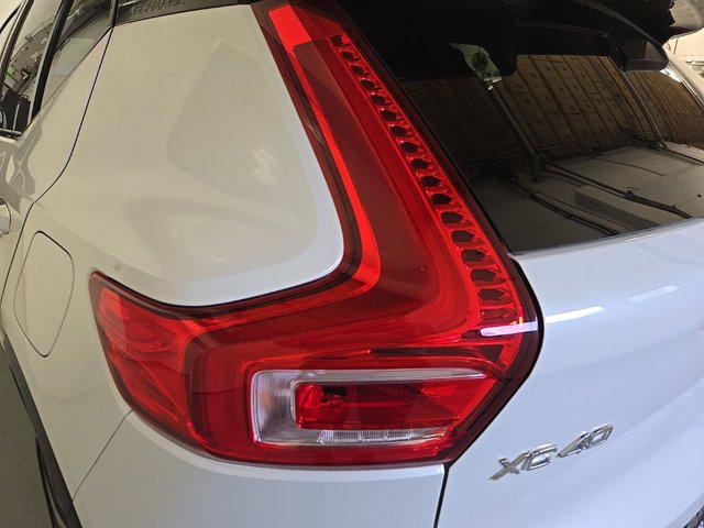 Photo of 2021 Crystal White Metallic Volvo XC40 Recharge Pure Electric
