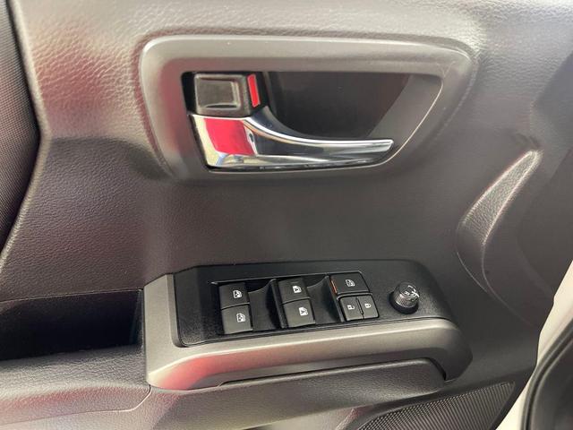 Photo of 2023 Ice Cap Toyota Tacoma