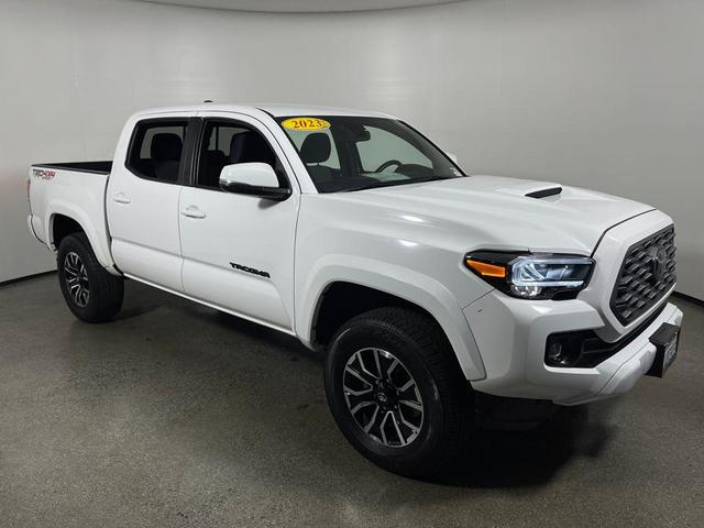 Photo of 2023 Ice Cap Toyota Tacoma