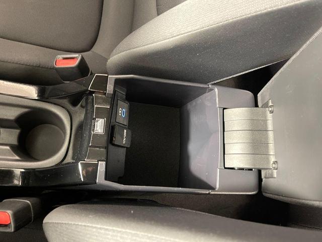 Photo of 2022 Classic Silver Toyota Corolla