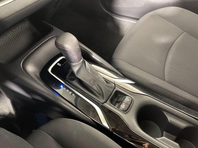 Photo of 2022 Classic Silver Toyota Corolla