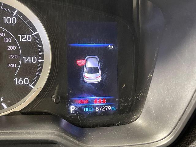 Photo of 2022 Classic Silver Toyota Corolla