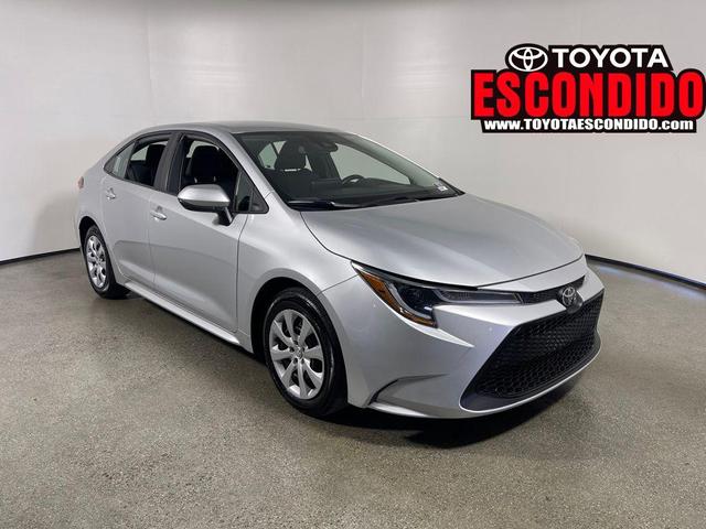 Photo of 2022 Classic Silver Toyota Corolla