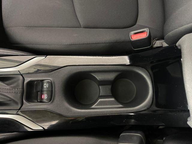 Photo of 2022 Classic Silver Toyota Corolla