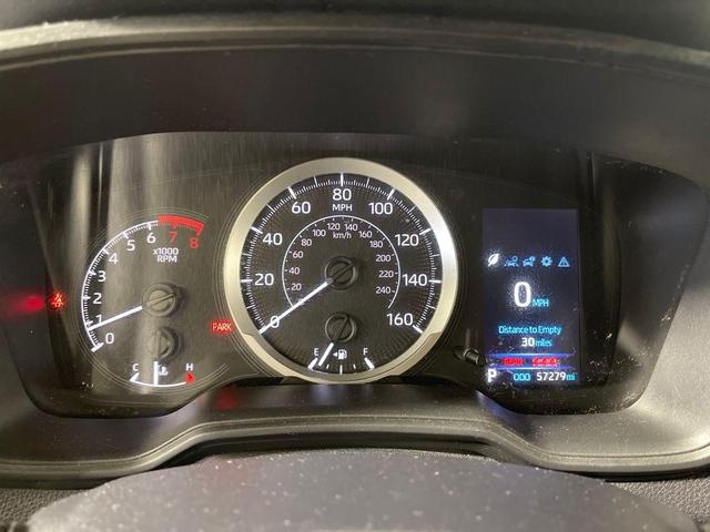Photo of 2022 Classic Silver Toyota Corolla