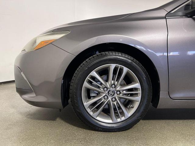 Photo of 2016 Mica Toyota Camry