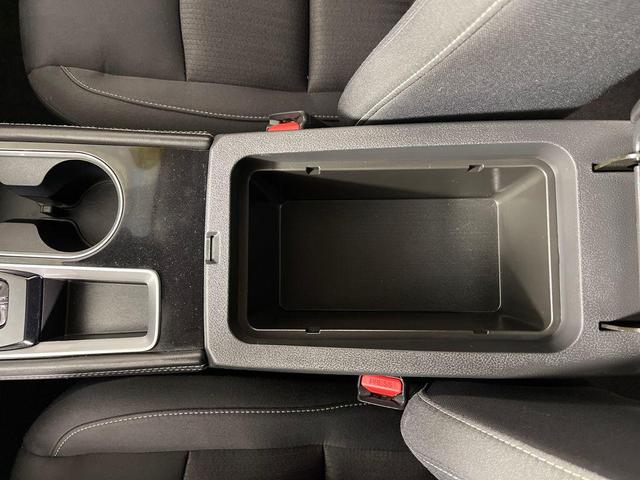 Photo of 2023 Super Black Clearcoat Nissan Altima