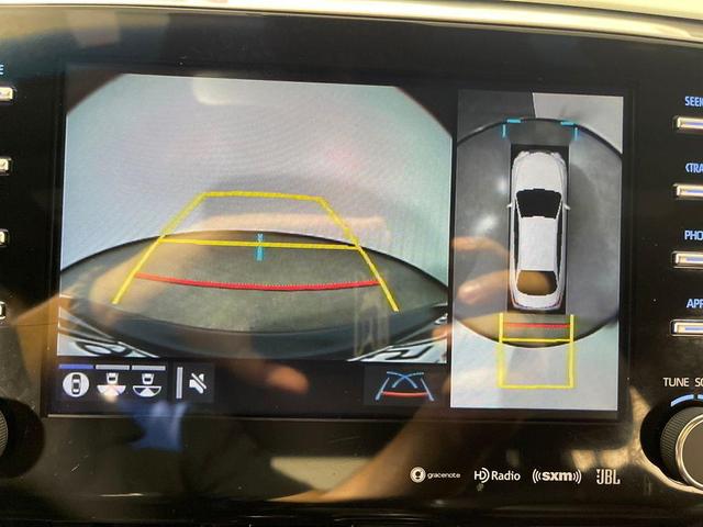 Photo of 2022 Harbor Gray Metallic Toyota Avalon