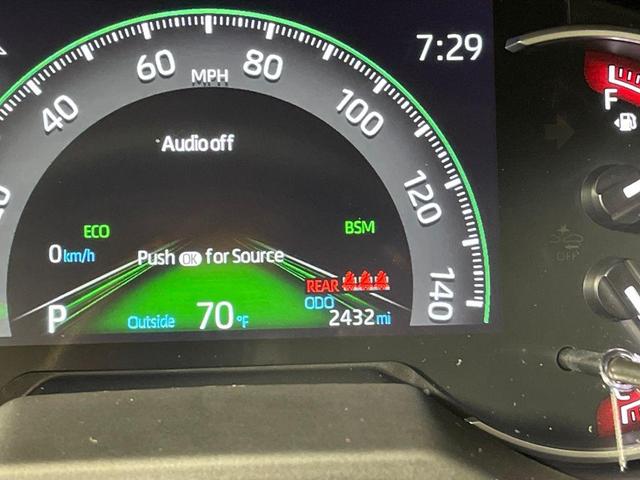 Photo of 2023 Blizzard Pearl Toyota RAV4