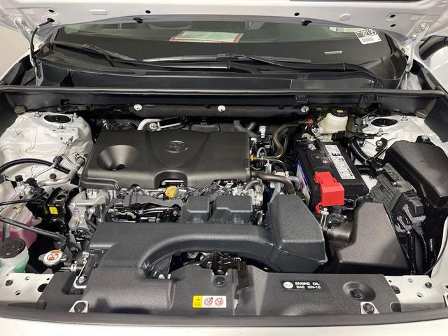 Photo of 2023 Blizzard Pearl Toyota RAV4