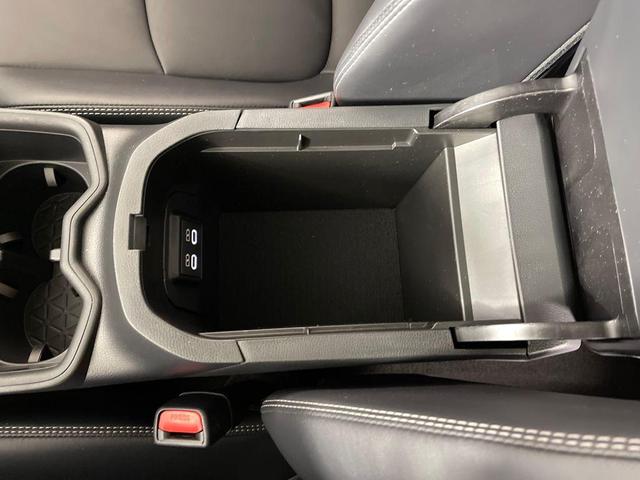 Photo of 2023 Blizzard Pearl Toyota RAV4