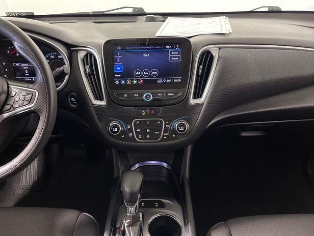 Photo of 2024 Mineral Gray Metallic Chevrolet Malibu