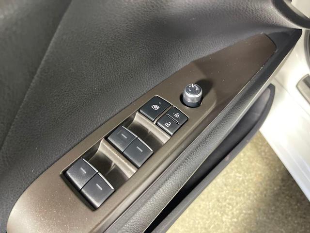Photo of 2023 White Toyota Camry