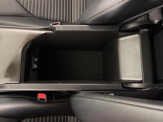 Photo of 2022 Mica Toyota Camry