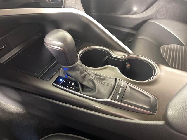 Photo of 2023 Ice Cap Toyota Camry