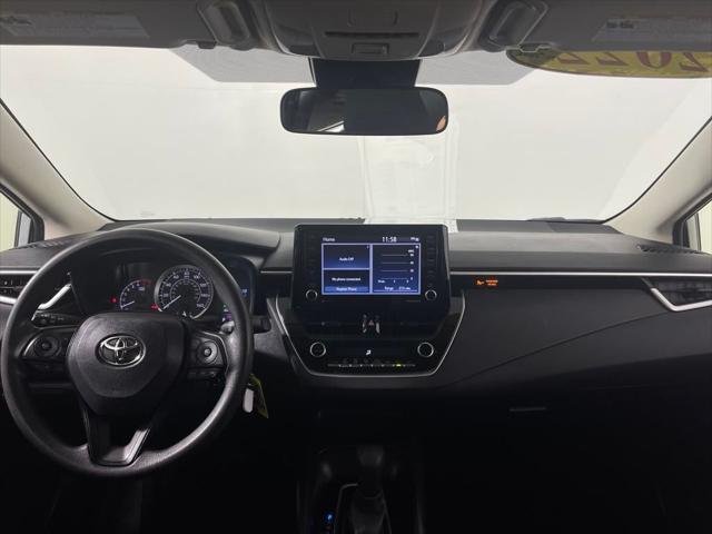 Photo of 2022 Classic Silver Toyota Corolla