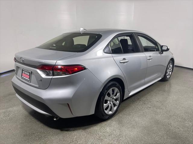 Photo of 2022 Classic Silver Toyota Corolla