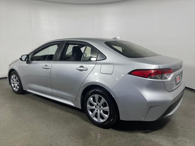 Photo of 2022 Classic Silver Toyota Corolla