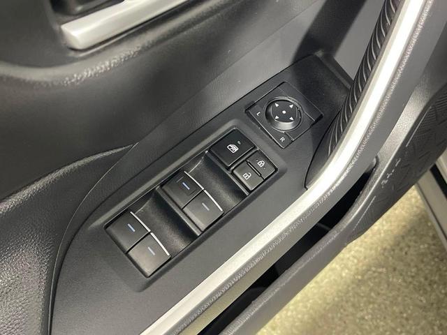 Photo of 2023 Silver Sky Metallic Toyota RAV4