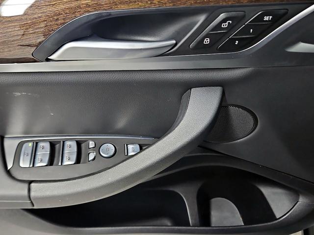 Photo of 2023 Gray BMW X3