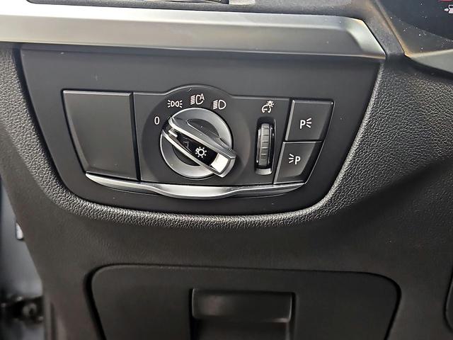 Photo of 2023 Gray BMW X3