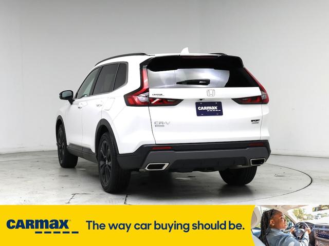 Photo of 2024 White Honda CR-V Hybrid
