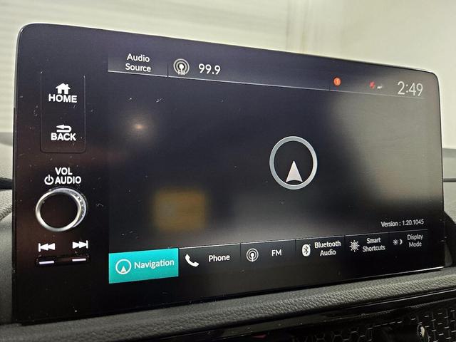 Photo of 2024 White Honda CR-V Hybrid